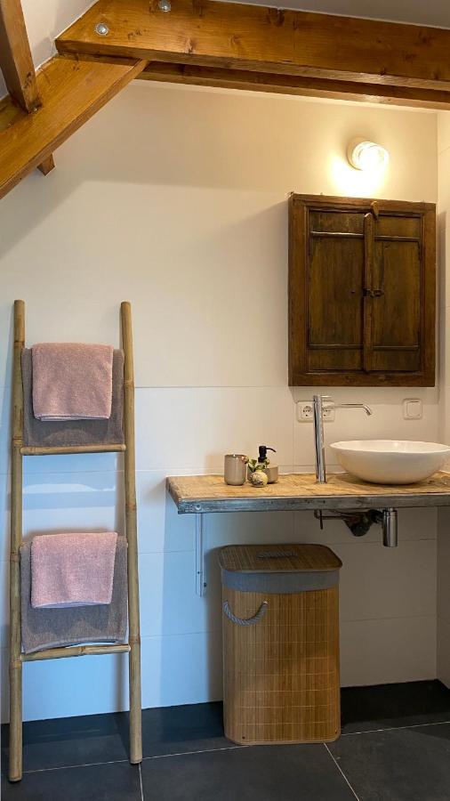 Bed and Breakfast Domstate Ee Esterno foto